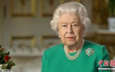 英国白金汉宫发言人：女王与首相举行例行电话会谈