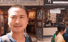 南亚网络电视丨中国游客太多了，很多尼泊尔老板为了做生意，自学中文，说的很溜