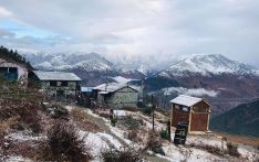 视觉故事丨尼泊尔高海拔地区首次降雪