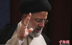伊朗议会开始讨论内阁提名人选 总统称将优先抗疫