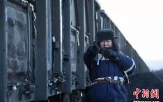 中国最北货运站站长李世昌：煤炭运输多看一眼才放心
