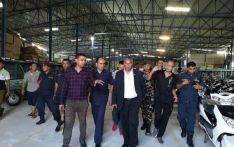The Industry and Transport Minister of Nepal visit the Nepal Giant Car Industry Group Pvt. Ltd.