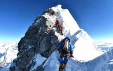 珠穆朗玛峰一半在中国一半在尼泊尔，为何说是中国的，今天明白了