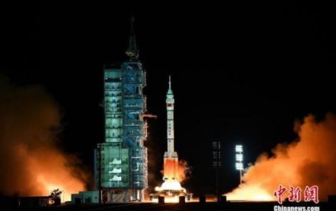 华侨华人关注“神舟十三”发射：见证中国航天每一步