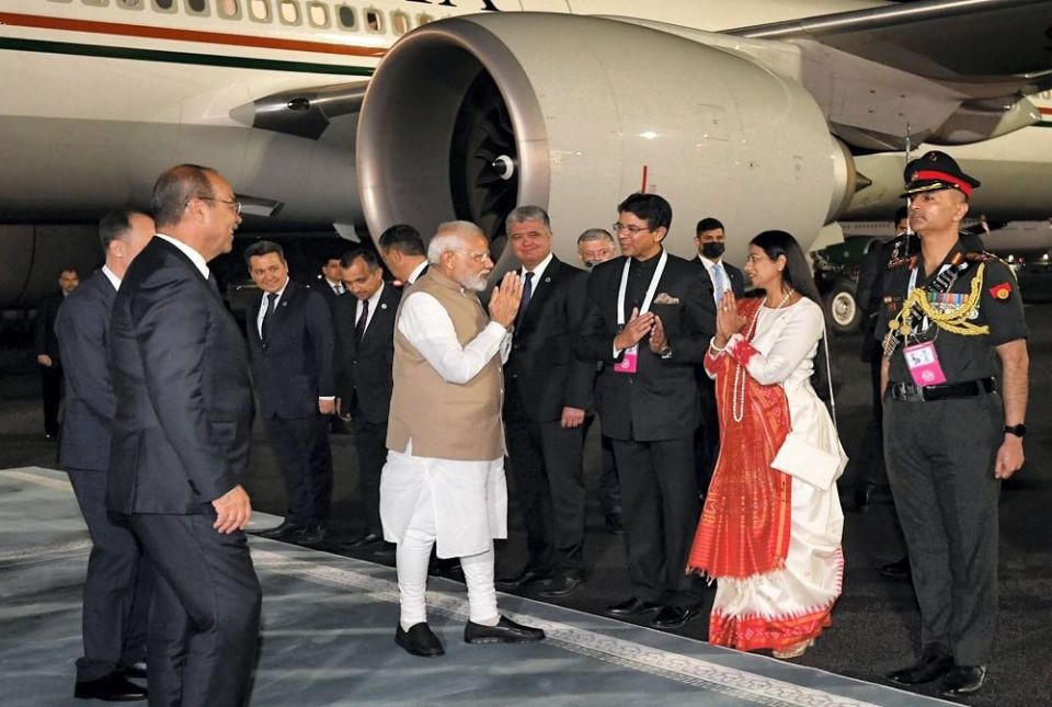 PM-Modis-plane-landed-in-Uzbekistan-will-meet-Putin-tomorrow