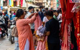 组图丨尼泊尔欢乐德赛节购物者一瞥
