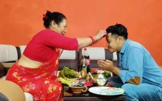 尼泊尔德赛节：节日氛围浓郁 年轻人获“提卡”祝福