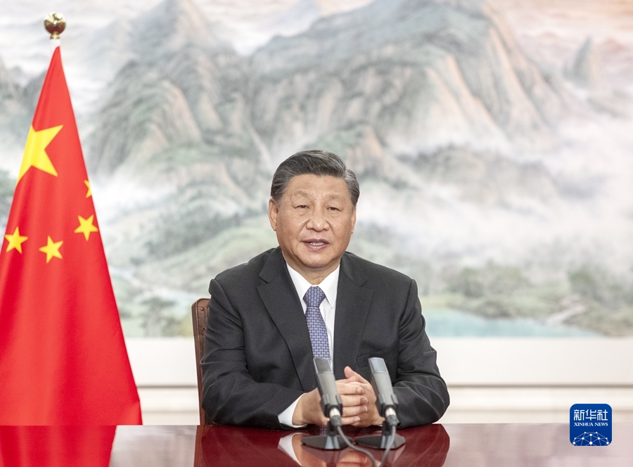 11月4日晚，国家主席习近平以视频方式出席在上海举行的第五届中国国际进口博览会开幕式并发表题为《共创开放繁荣的美好未来》的致辞。 新华社记者 李学仁 摄