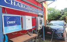 电动车在加德满都越来越流行 但有限的充电站仍然是一个问题