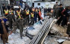 巴基斯坦埋葬清真寺爆炸遇难者死亡人数超过 90人