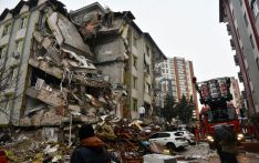 持续更新｜土耳其毁灭性地震死亡人数总计超过 1,500 人