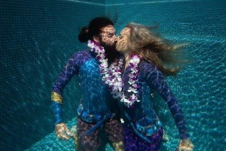 world-record-longest-underwater-kiss