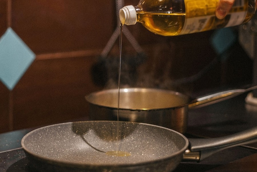 soyabean-oil-in-cooking