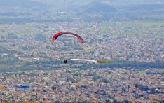 尼泊尔民航局允许博卡拉在限制条件下飞滑翔伞