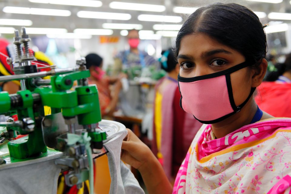 Garment_Worker_Mask_孟加拉国