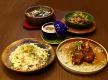 索尔迪皇冠假日酒店宝轩中餐厅专营中国四川、广东和湖南地区的菜肴