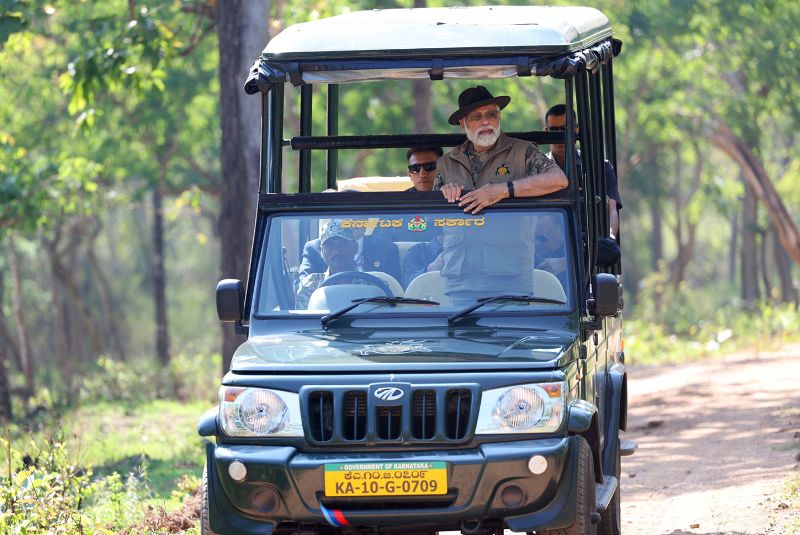4月9日，印度总理纳伦德拉·莫迪视察位于印度卡纳塔克邦的班迪普尔和穆杜马莱老虎保护区，