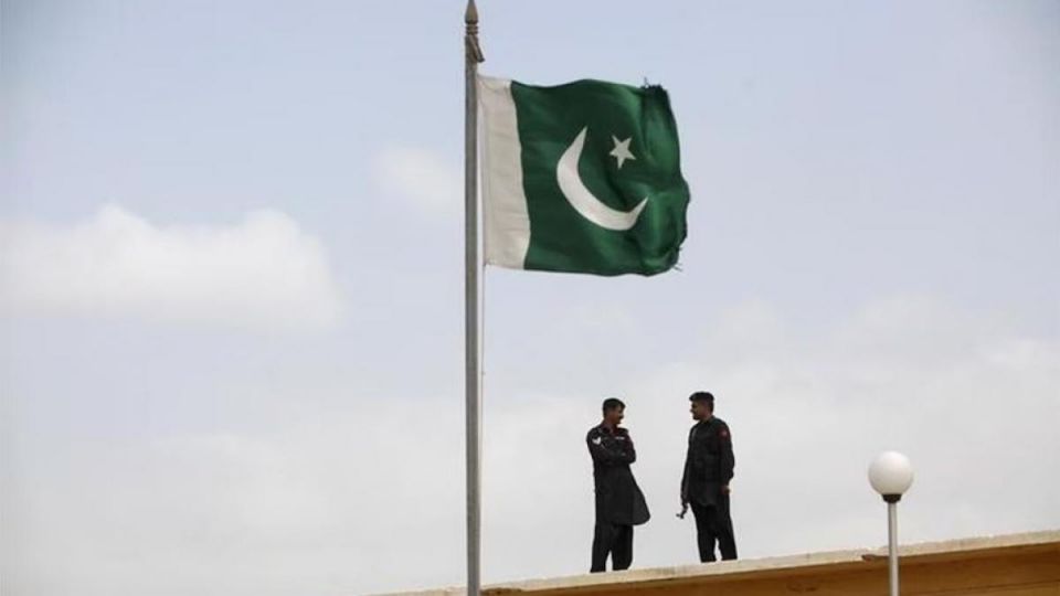 2009年至2010年担任财政部首席经济顾问的Sakib Sherani将巴基斯坦的现状与黎巴嫩进行了比较