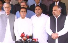 PML-N, PTI hold talks on polls date, claims PPP