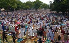 Hundreds of thousands attend Eid prayers at Sholakia
