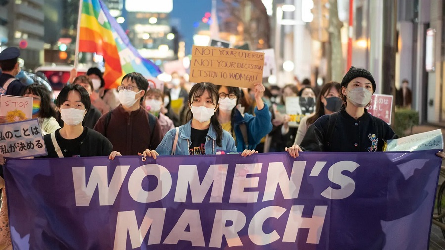 230424021503-womens-day-march-tokyo