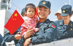 中国军队完成撤离中国在苏丹人员任务 “感受到五星红旗的温暖与力量”