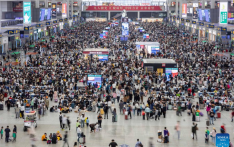 Passenger traffic in China soars during May Day holiday