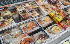 日本今年七成食品和日用品企业将涨价 民众负担或加重