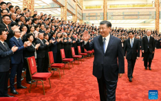 Xi meets representatives to 10th Conference for Friendship of Overseas Chinese Associations