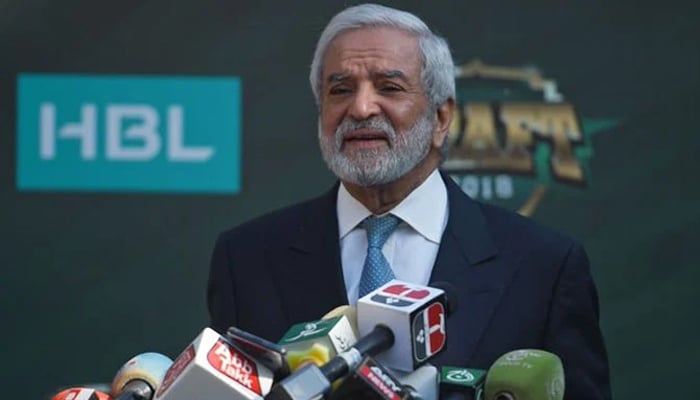 Former Pakistan Cricket Board Chairman Ehsan Mani speaks to the media. — PCB/File