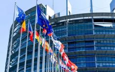 英媒：欧盟拟禁止销毁滞销服装以促进环保