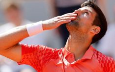 Djokovic cruises into second round at French Open, eyes record-breaking title