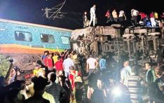 भारतको ओडिसामा रेल दुर्घटनाः २३३ जनाको मृत्यु, ९०० बढी घाइते