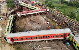 印度火车相撞事故已致288死，印铁道部宣布：死者家属可获8.6万元赔偿金，重伤者获赔1.7万元