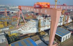 英媒：中国首艘国产大型邮轮“爱达·魔都”号即将出坞