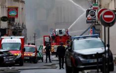 巴黎市中心一建筑发生爆炸并起火 已致37人受伤