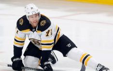 Chicago Blackhawks acquire Taylor Hall from Boston Bruins in blockbuster trade