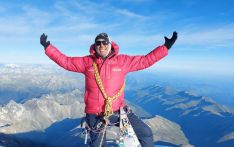 尼泊尔登山者查图尔·塔芒  第 132 次成功登上厄尔布鲁士峰