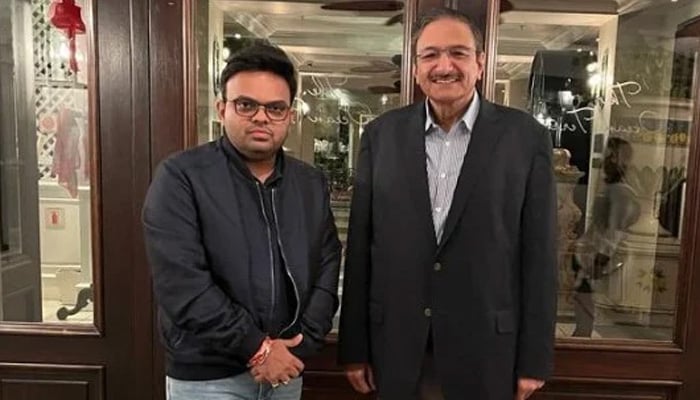 ACC President Jay Shah (left) with PCB chief Zaka Ashraf. — PCB/File