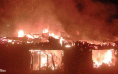 मुगु  सदरमुकाममा भीषण आगलागी : ८ घर र ९ पसल जलेर नष्ट,  करोडौंको क्षती 