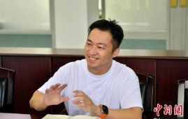 “80后”台青追随父辈“登陆”12载：成家立业诠释“两岸一家人”