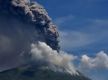 印尼伊里莱沃托洛科火山喷发 火山灰烟柱高达600米