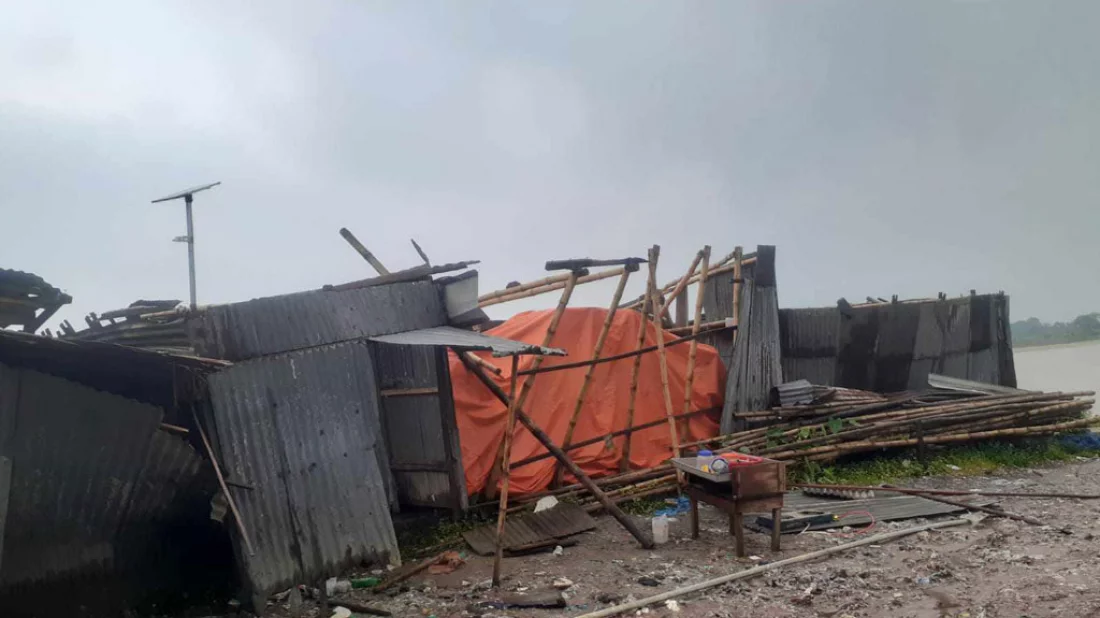 Tornado strikes Gopalganj, damaging shops and temples