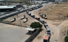 Egypt border crossing opens, letting a trickle of aid into Gaza