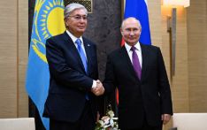 俄媒：普京将访问哈萨克斯坦