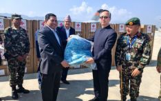 中国援助尼泊尔地震灾区救援物资运抵加德满都