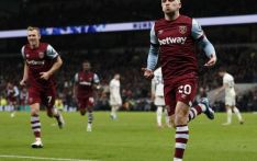 West Ham defeat Spurs with comeback victory