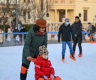 Ice rink opens to public in Tianjin, N China