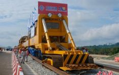 马来西亚东海岸铁路开始铺轨