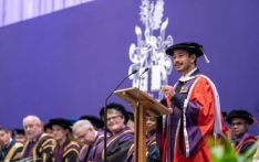 “7个月14座”尼姆斯·普贾荣获英国拉夫堡大学荣誉博士学位